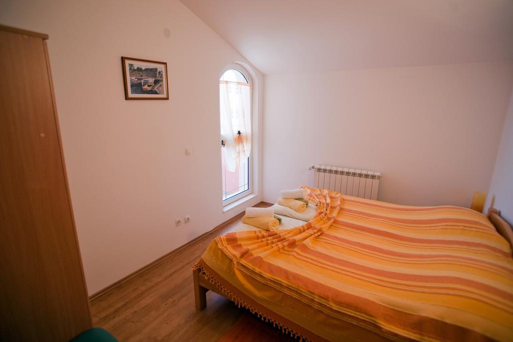 Apartments Marinic Primošten Стая снимка