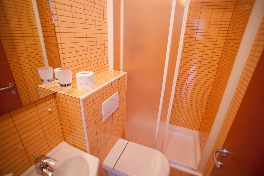 Apartments Marinic Primošten Стая снимка